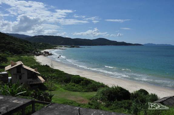 Praia da Fazenda da Armação, em Governador Celso Ramos, litoral de Santa Catarina